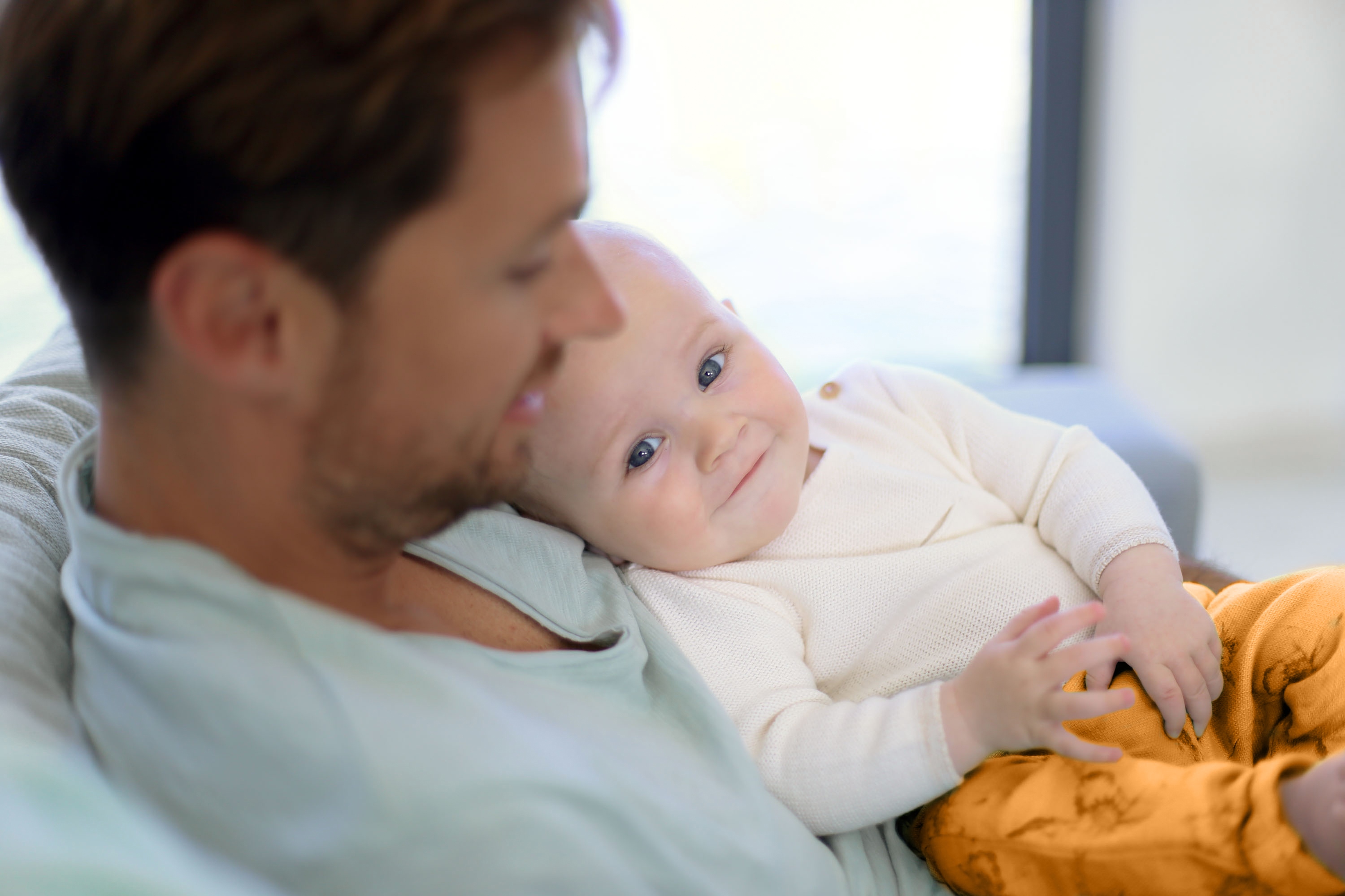 tatínek s dítětem